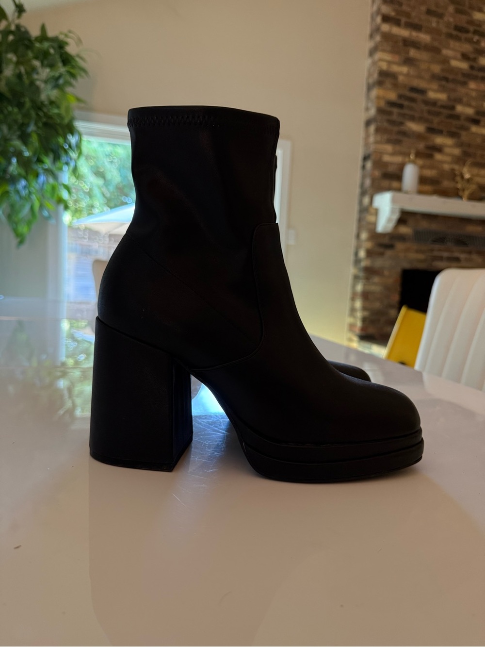 Madden Girl Black Platform Ankle Boots 🖤
